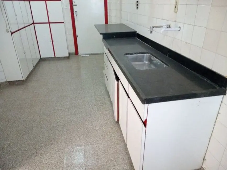 Apartamento com 3 quartos para alugar, 132m2 em Jardim Paulista, São Paulo - SP - imagem 9 Foto 9 de Apartamento com 3 quartos para alugar, 132m2 em Jardim Paulista, São Paulo - SP