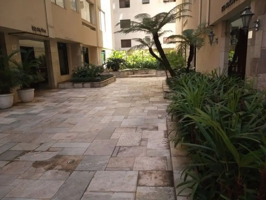 Apartamento com 3 quartos para alugar, 132m2 em Jardim Paulista, São Paulo - SP - imagem 8 Foto 8 de Apartamento com 3 quartos para alugar, 132m2 em Jardim Paulista, São Paulo - SP