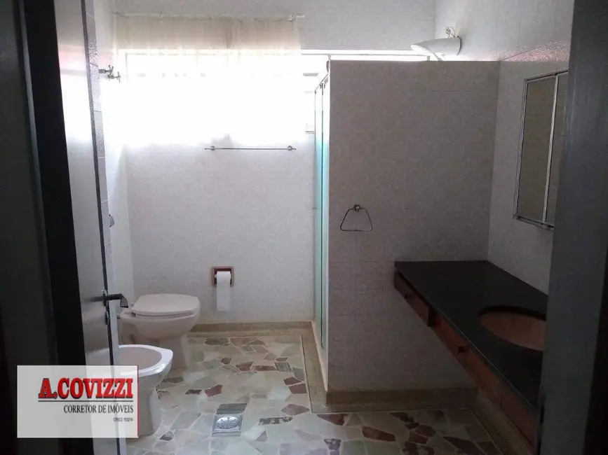 Casa com 3 quartos à venda e para alugar, 375m2 em Jardim Guanabara, Campinas - SP - imagem 3 Foto 3 de Casa com 3 quartos à venda e para alugar, 375m2 em Jardim Guanabara, Campinas - SP