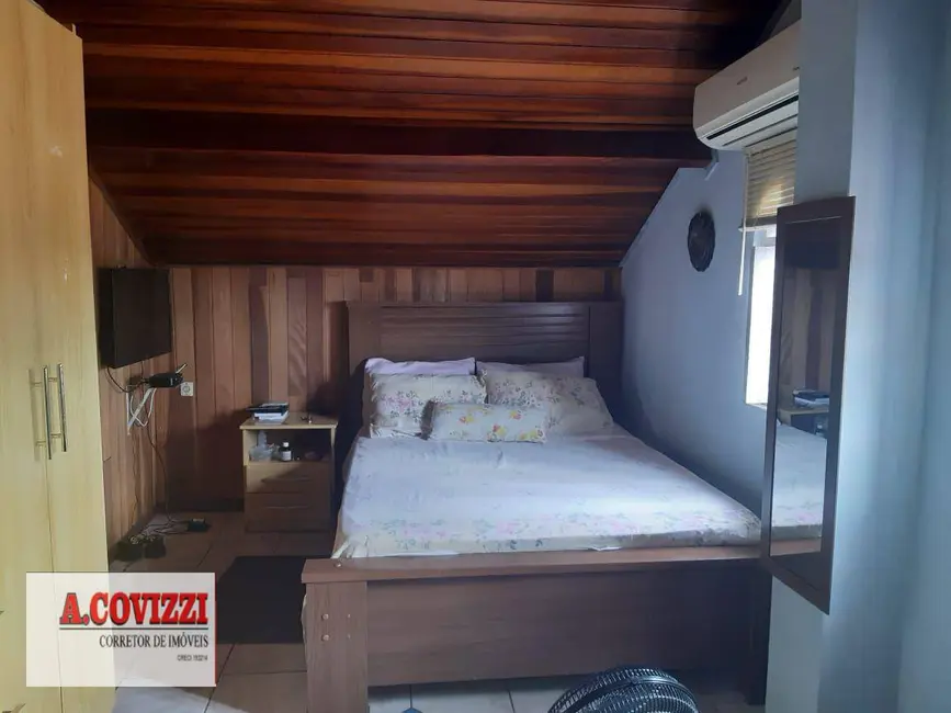 Casa com 3 quartos à venda, 200m2 em Vila Trinta e Um de Março, Campinas - SP - imagem 6 Foto 6 de Casa com 3 quartos à venda, 200m2 em Vila Trinta e Um de Março, Campinas - SP