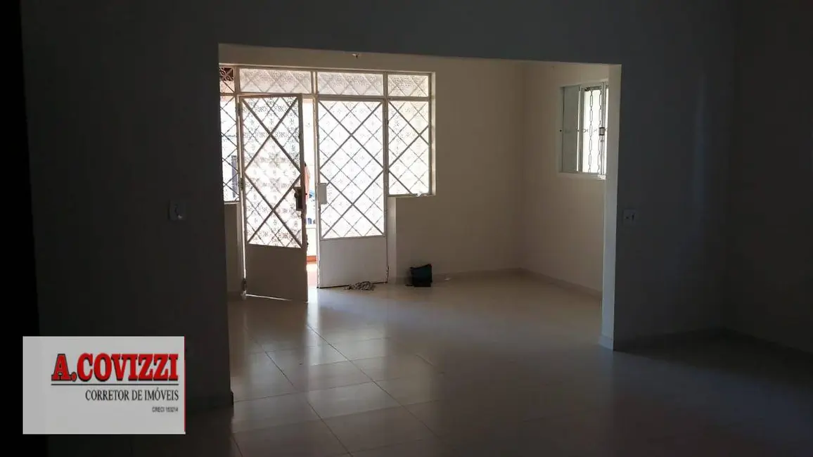 Casa com 4 quartos à venda, 444m2 em Centro, Vinhedo - SP - imagem 5 Foto 5 de Casa com 4 quartos à venda, 444m2 em Centro, Vinhedo - SP