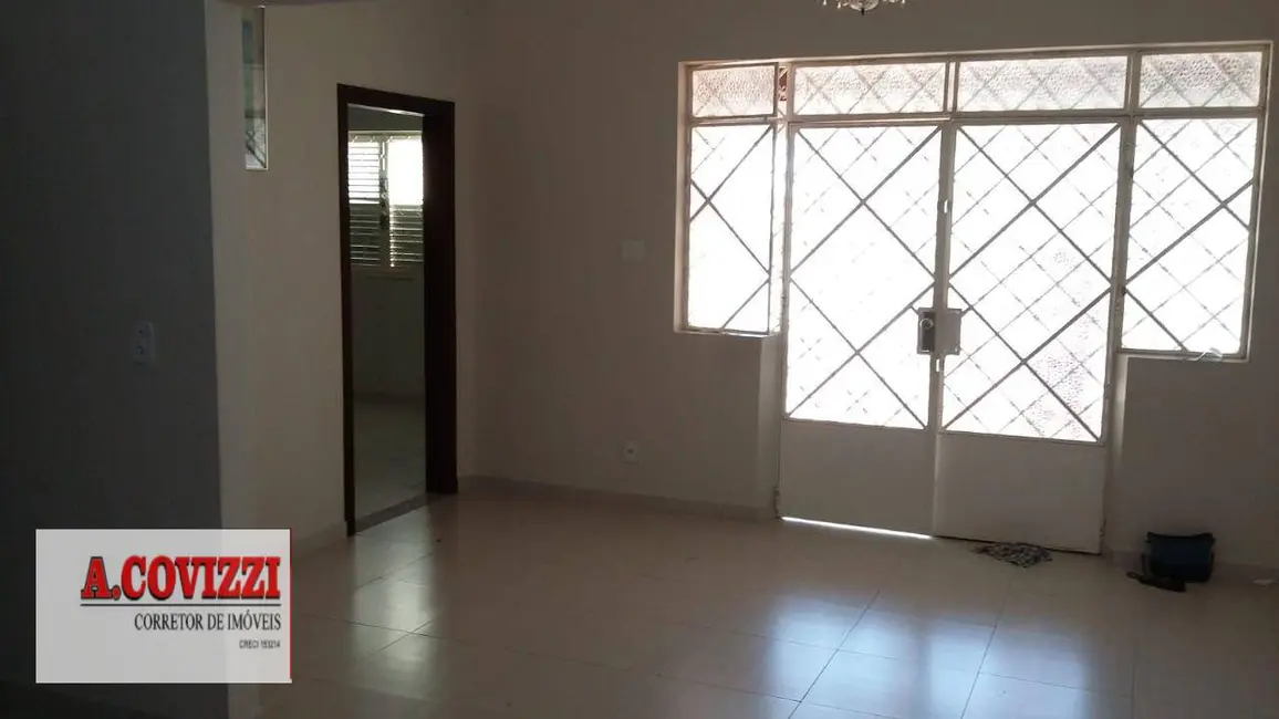 Casa com 4 quartos à venda, 444m2 em Centro, Vinhedo - SP - imagem 8 Foto 8 de Casa com 4 quartos à venda, 444m2 em Centro, Vinhedo - SP