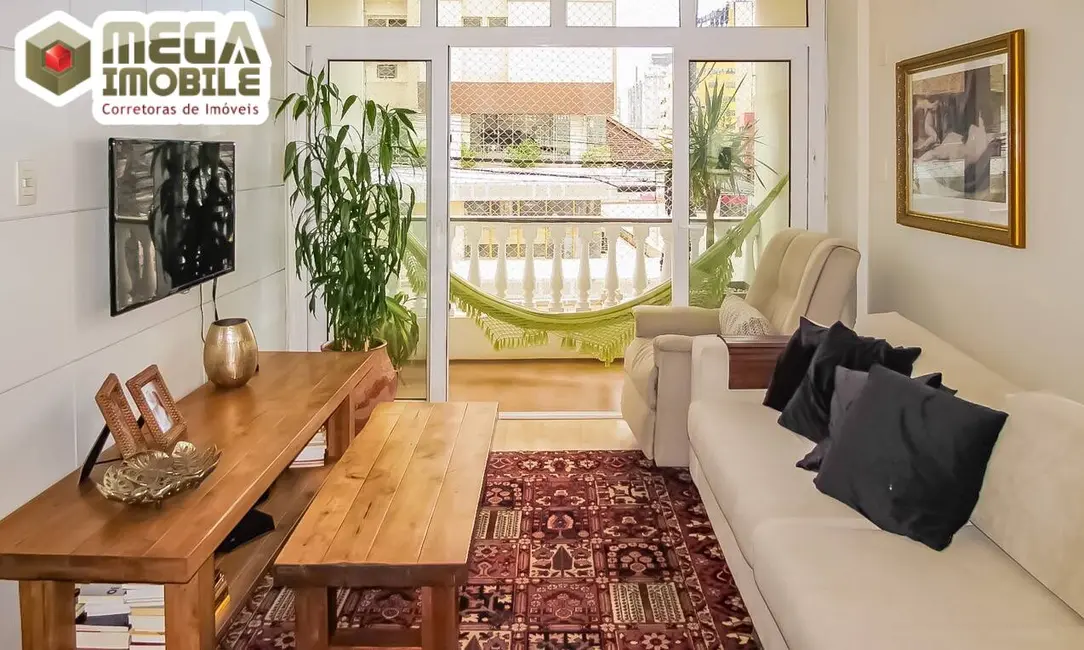 Foto 2 de Apartamento com 2 quartos à venda, 110m2 em Centro, Florianopolis - SC