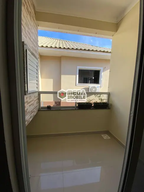 Apartamento com 2 quartos para alugar, 55m2 em Florianopolis - SC - imagem 8 Foto 8 de Apartamento com 2 quartos para alugar, 55m2 em Florianopolis - SC