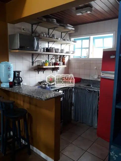 Foto 2 de Casa com 3 quartos à venda, 180m2 em Florianopolis - SC