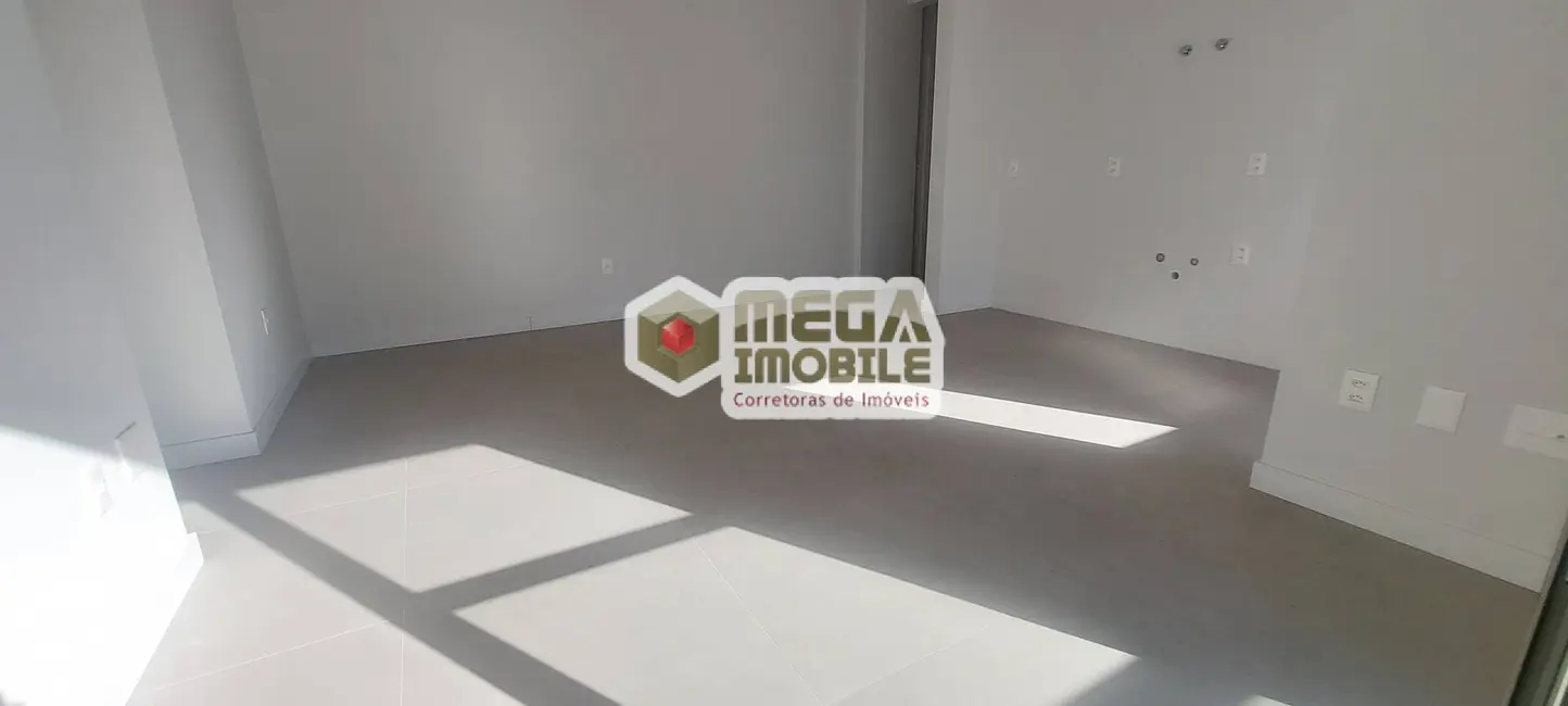 Foto 2 de Apartamento com 3 quartos à venda, 76m2 em Carvoeira, Florianopolis - SC