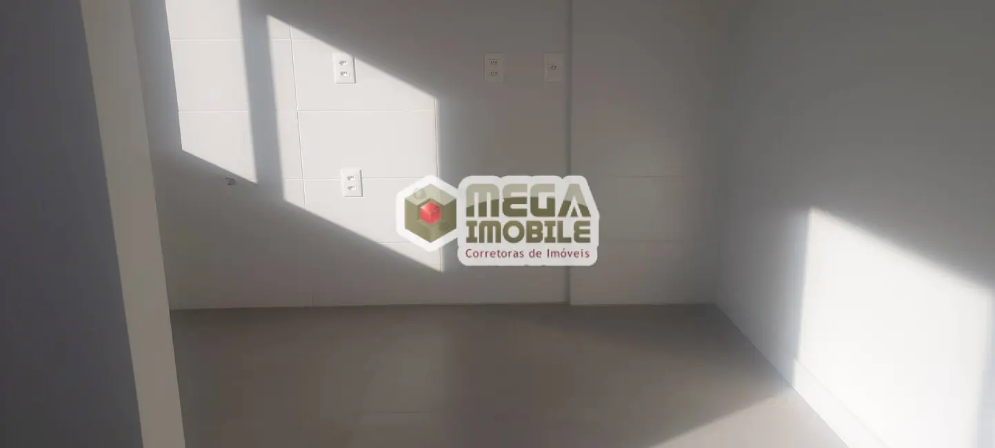 Foto 2 de Apartamento com 1 quarto à venda, 43m2 em Carvoeira, Florianopolis - SC