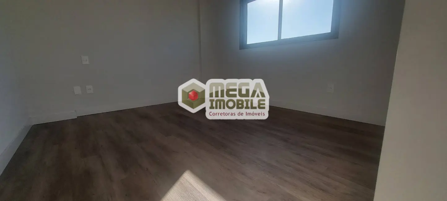 Foto 6 de Apartamento com 1 quarto à venda, 43m2 em Carvoeira, Florianopolis - SC