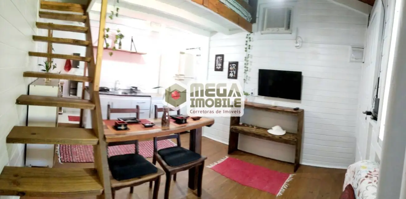 Foto 1 de Casa com 1 quarto para alugar, 25m2 em Florianopolis - SC