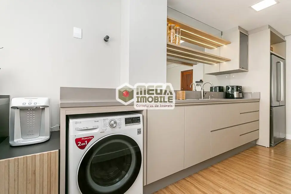 Apartamento com 2 quartos à venda, 71m2 em Agronômica, Florianopolis - SC - imagem 3 Foto 3 de Apartamento com 2 quartos à venda, 71m2 em Agronômica, Florianopolis - SC