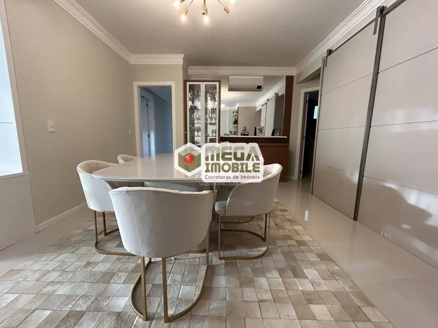 Foto 2 de Apartamento com 4 quartos à venda, 128m2 em Itacorubi, Florianopolis - SC