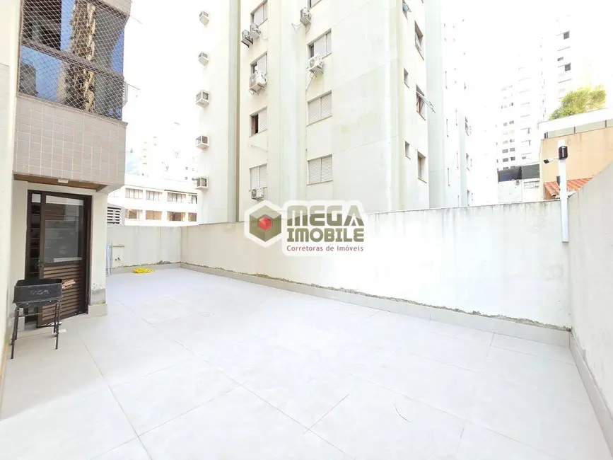 Apartamento com 3 quartos à venda, 93m2 em Centro, Florianopolis - SC - imagem 6 Foto 6 de Apartamento com 3 quartos à venda, 93m2 em Centro, Florianopolis - SC