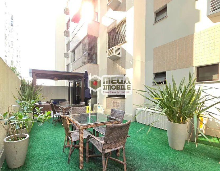 Apartamento com 3 quartos à venda, 93m2 em Centro, Florianopolis - SC - imagem 5 Foto 5 de Apartamento com 3 quartos à venda, 93m2 em Centro, Florianopolis - SC