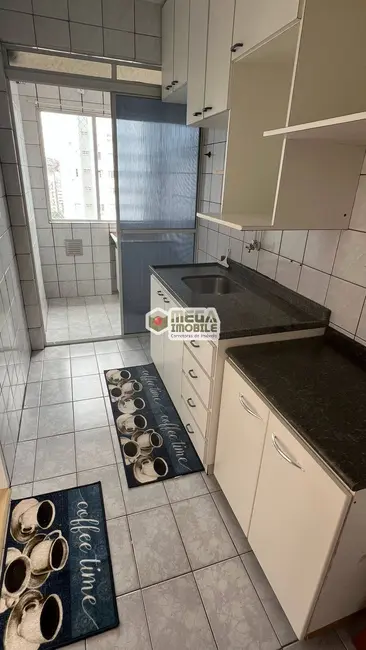 Apartamento com 3 quartos à venda, 70m2 em Centro, Florianopolis - SC - imagem 8 Foto 8 de Apartamento com 3 quartos à venda, 70m2 em Centro, Florianopolis - SC