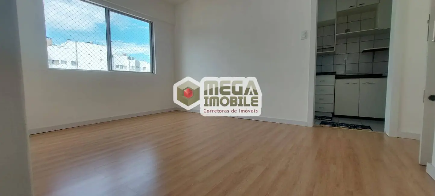 Foto 1 de Apartamento com 3 quartos à venda, 70m2 em Centro, Florianopolis - SC