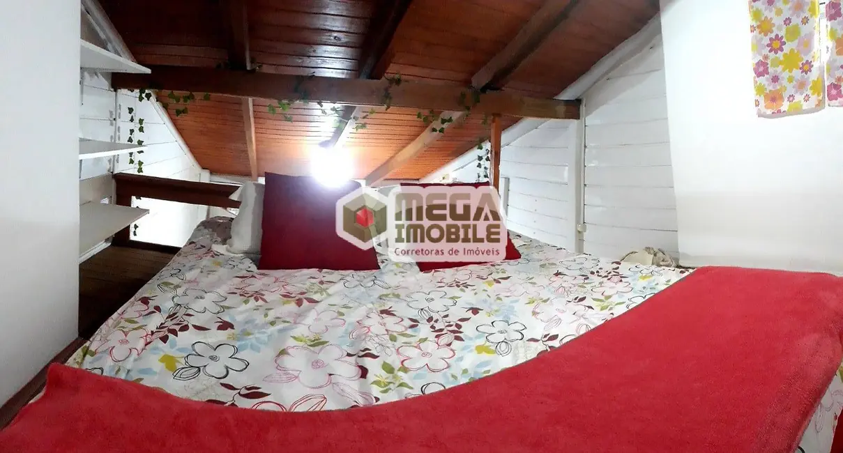 Casa com 1 quarto para alugar, 32m2 em Florianopolis - SC - imagem 5 Foto 5 de Casa com 1 quarto para alugar, 32m2 em Florianopolis - SC