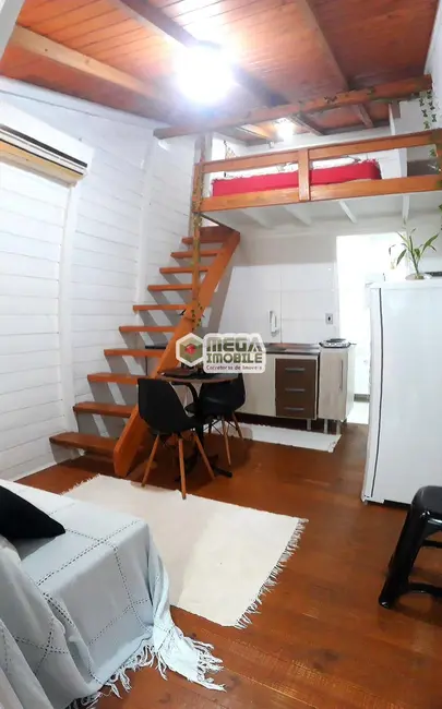 Casa com 1 quarto para alugar, 32m2 em Florianopolis - SC - imagem 4 Foto 4 de Casa com 1 quarto para alugar, 32m2 em Florianopolis - SC