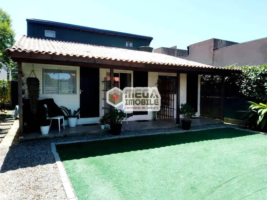 Casa com 1 quarto para alugar, 32m2 em Florianopolis - SC - imagem 2 Foto 2 de Casa com 1 quarto para alugar, 32m2 em Florianopolis - SC