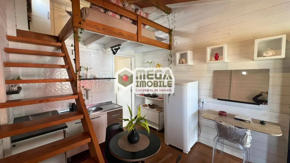 Casa com 1 quarto para alugar, 32m2 em Florianopolis - SC - imagem 7 Foto 7 de Casa com 1 quarto para alugar, 32m2 em Florianopolis - SC