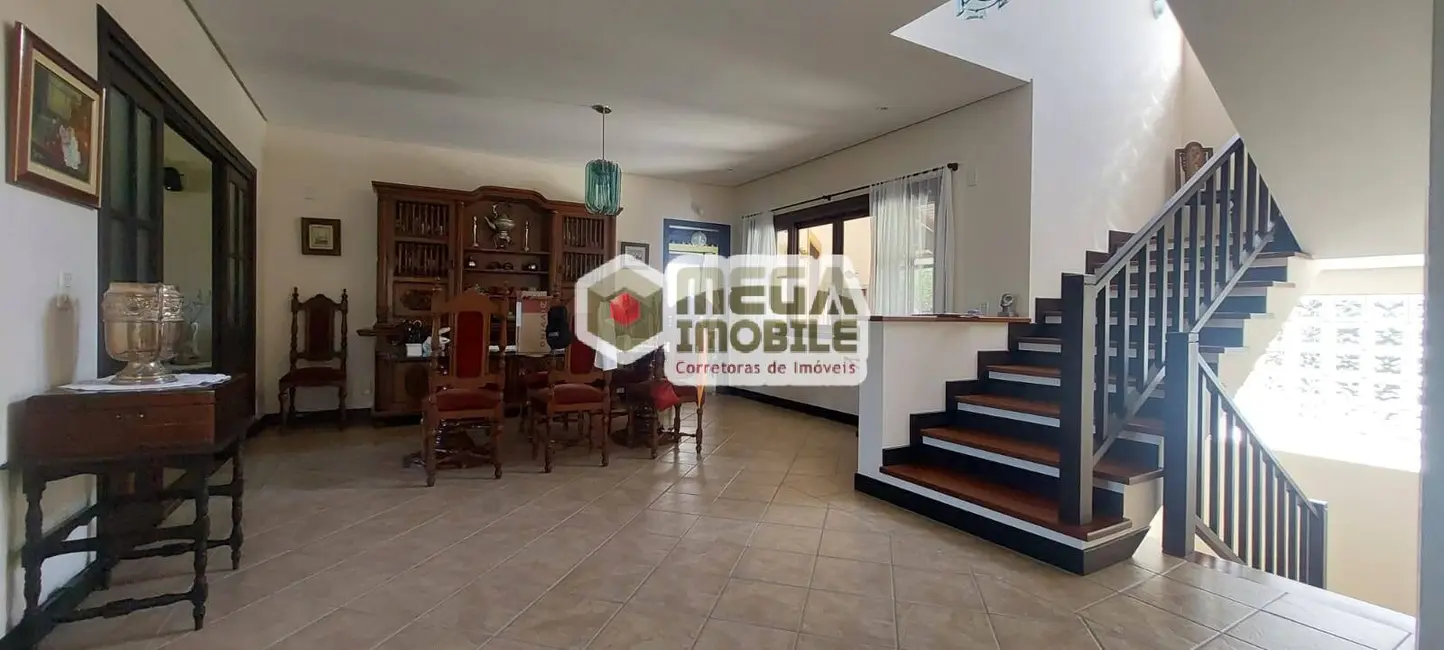 Foto 2 de Casa com 5 quartos à venda, 450m2 em Lagoa da Conceição, Florianopolis - SC
