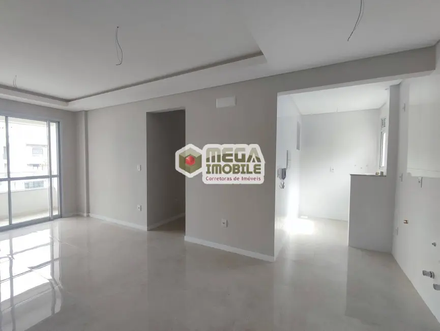 Apartamento com 3 quartos à venda, 80m2 em Florianopolis - SC - imagem 3 Foto 3 de Apartamento com 3 quartos à venda, 80m2 em Florianopolis - SC