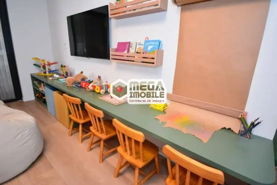 Apartamento com 2 quartos à venda, 75m2 em Centro, Florianopolis - SC - imagem 7 Foto 7 de Apartamento com 2 quartos à venda, 75m2 em Centro, Florianopolis - SC