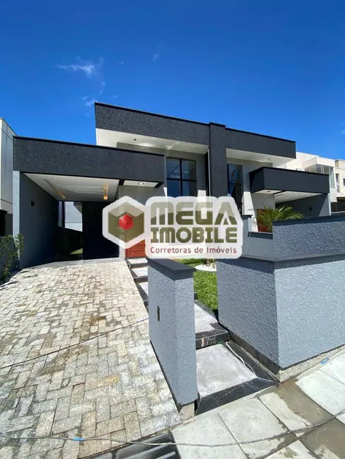 Casa com 3 quartos à venda, 120m2 em Florianopolis - SC - imagem 4 Foto 4 de Casa com 3 quartos à venda, 120m2 em Florianopolis - SC
