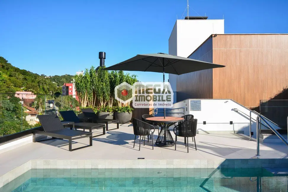 Foto 2 de Apartamento com 1 quarto à venda, 32m2 em Centro, Florianopolis - SC
