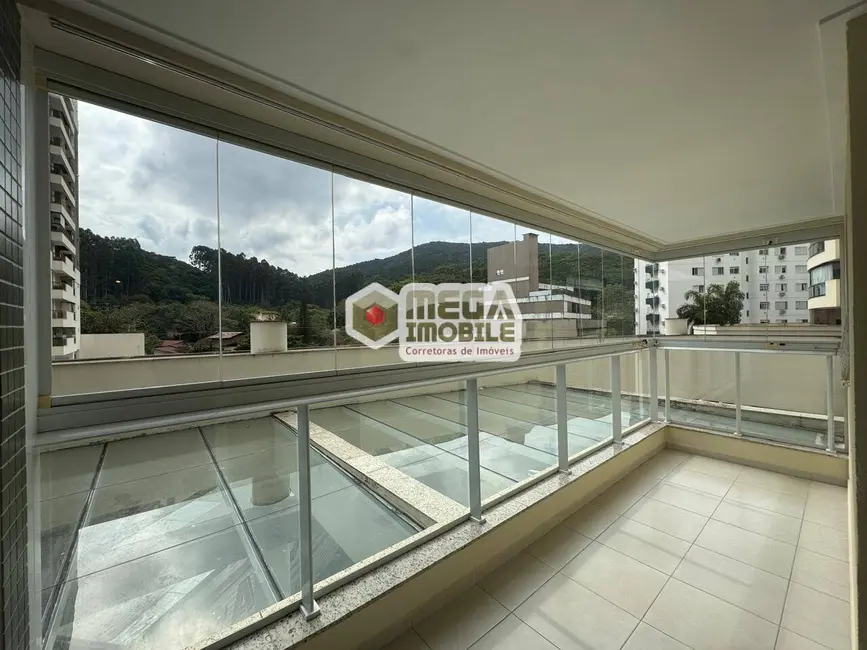 Foto 1 de Terreno / Lote à venda, 360m2 em Carianos, Florianopolis - SC