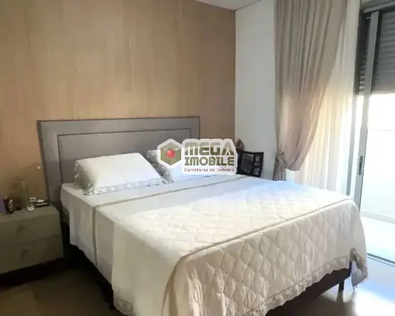 Apartamento com 3 quartos à venda, 201m2 em Córrego Grande, Florianopolis - SC - imagem 4 Foto 4 de Apartamento com 3 quartos à venda, 201m2 em Córrego Grande, Florianopolis - SC