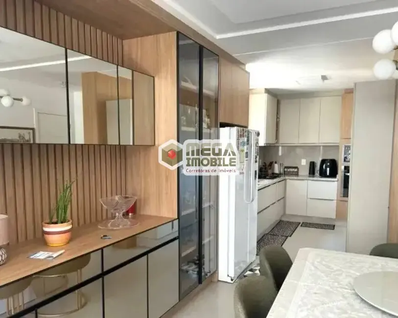 Apartamento com 3 quartos à venda, 201m2 em Córrego Grande, Florianopolis - SC - imagem 3 Foto 3 de Apartamento com 3 quartos à venda, 201m2 em Córrego Grande, Florianopolis - SC