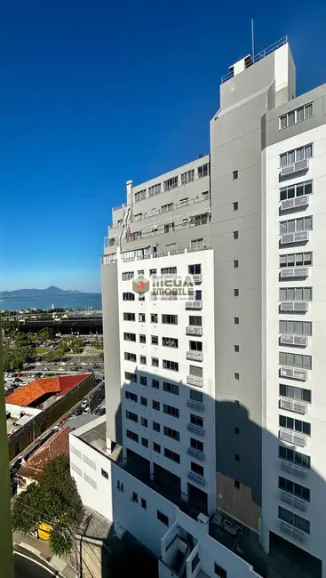 Apartamento com 2 quartos à venda, 60m2 em Centro, Florianopolis - SC - imagem 8 Foto 8 de Apartamento com 2 quartos à venda, 60m2 em Centro, Florianopolis - SC