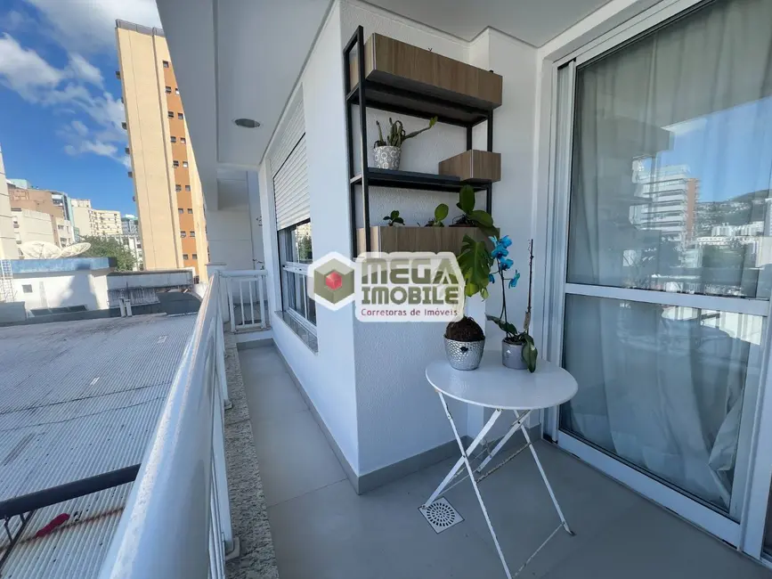 Apartamento com 2 quartos à venda, 69m2 em Centro, Florianopolis - SC - imagem 8 Foto 8 de Apartamento com 2 quartos à venda, 69m2 em Centro, Florianopolis - SC