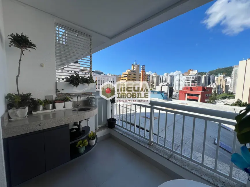Foto 1 de Apartamento com 2 quartos à venda, 69m2 em Centro, Florianopolis - SC