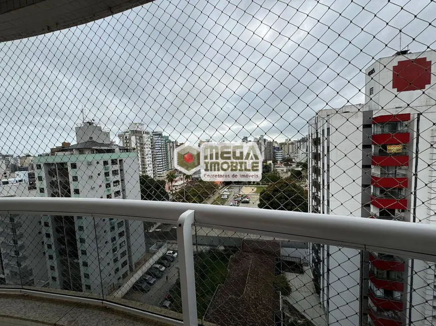 Apartamento com 4 quartos à venda, 155m2 em Centro, Florianopolis - SC - imagem 3 Foto 3 de Apartamento com 4 quartos à venda, 155m2 em Centro, Florianopolis - SC