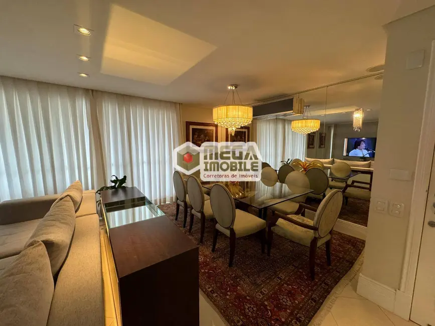 Apartamento com 4 quartos à venda, 155m2 em Centro, Florianopolis - SC - imagem 8 Foto 8 de Apartamento com 4 quartos à venda, 155m2 em Centro, Florianopolis - SC