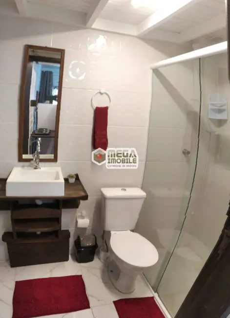 Pousada com 6 quartos à venda, 150m2 em Florianopolis - SC - imagem 6 Foto 6 de Pousada com 6 quartos à venda, 150m2 em Florianopolis - SC