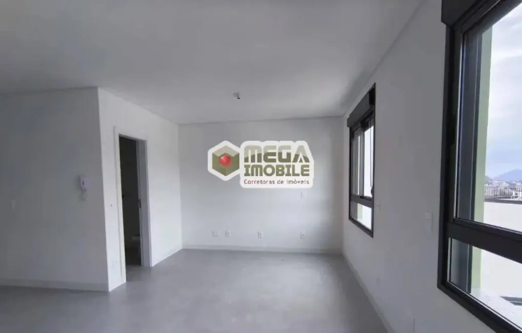 Foto 3 de Apartamento com 1 quarto à venda, 33m2 em Carvoeira, Florianopolis - SC