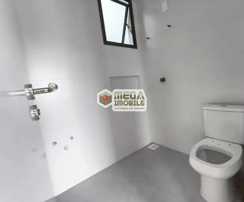 Foto 7 de Apartamento com 1 quarto à venda, 33m2 em Carvoeira, Florianopolis - SC