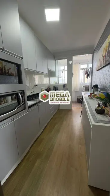 Foto 2 de Apartamento com 3 quartos à venda, 76m2 em Barreiros, Sao Jose - SC