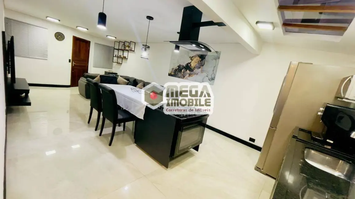Foto 3 de Casa com 2 quartos para alugar, 80m2 em Florianopolis - SC