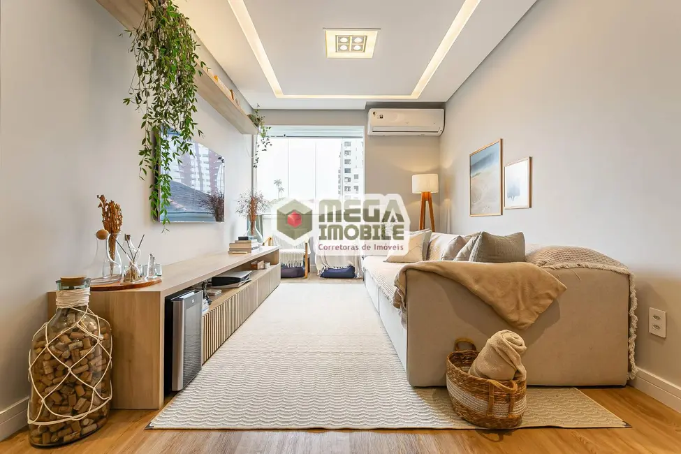 Foto 2 de Apartamento com 3 quartos à venda, 105m2 em Centro, Florianopolis - SC