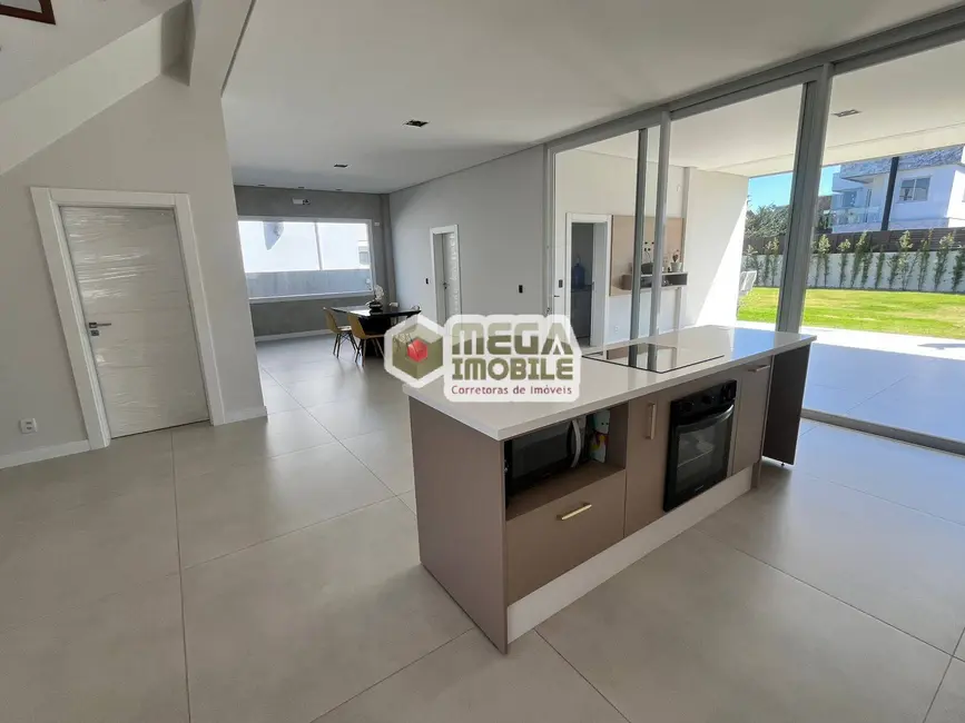 Foto 4 de Casa com 4 quartos à venda, 360m2 em Campeche, Florianopolis - SC