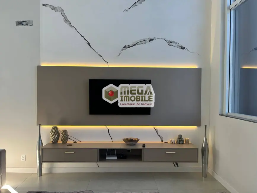 Foto 3 de Casa com 4 quartos à venda, 360m2 em Campeche, Florianopolis - SC