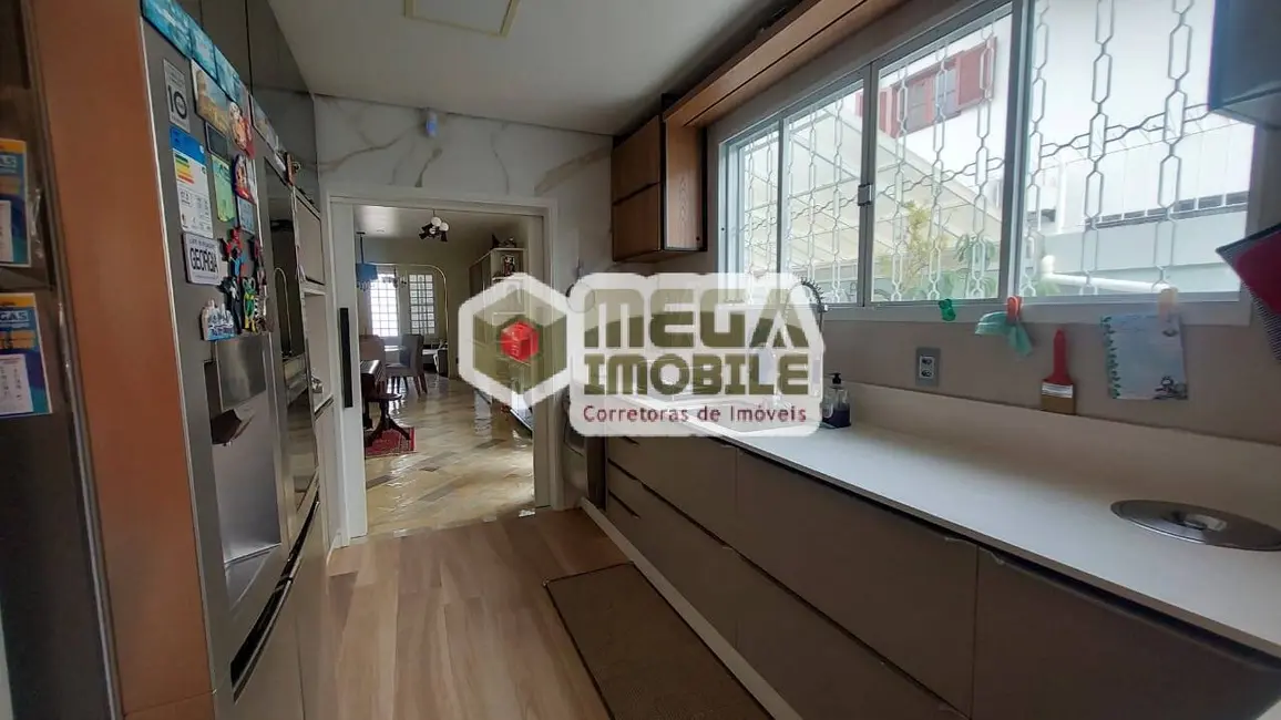 Foto 2 de Casa com 4 quartos à venda, 180m2 em Santa Mônica, Florianopolis - SC