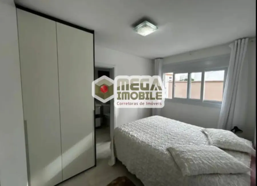 Foto 9 de Apartamento com 2 quartos à venda, 72m2 em Trindade, Florianopolis - SC