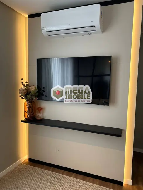 Apartamento com 1 quarto à venda, 32m2 em Centro, Florianopolis - SC - imagem 4 Foto 4 de Apartamento com 1 quarto à venda, 32m2 em Centro, Florianopolis - SC