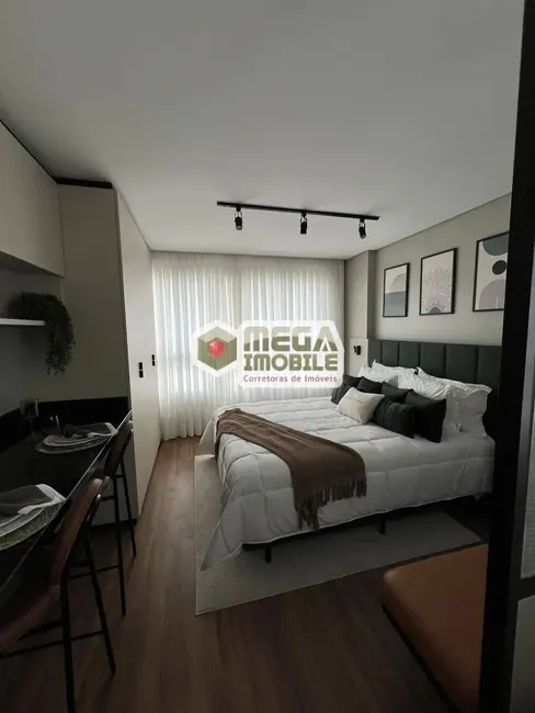 Apartamento com 1 quarto à venda, 32m2 em Centro, Florianopolis - SC - imagem 3 Foto 3 de Apartamento com 1 quarto à venda, 32m2 em Centro, Florianopolis - SC