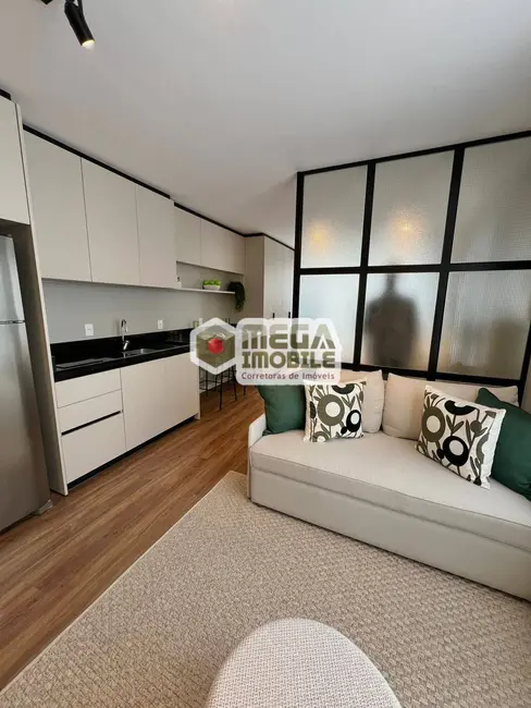Apartamento com 1 quarto à venda, 32m2 em Centro, Florianopolis - SC - imagem 1 Foto 1 de Apartamento com 1 quarto à venda, 32m2 em Centro, Florianopolis - SC