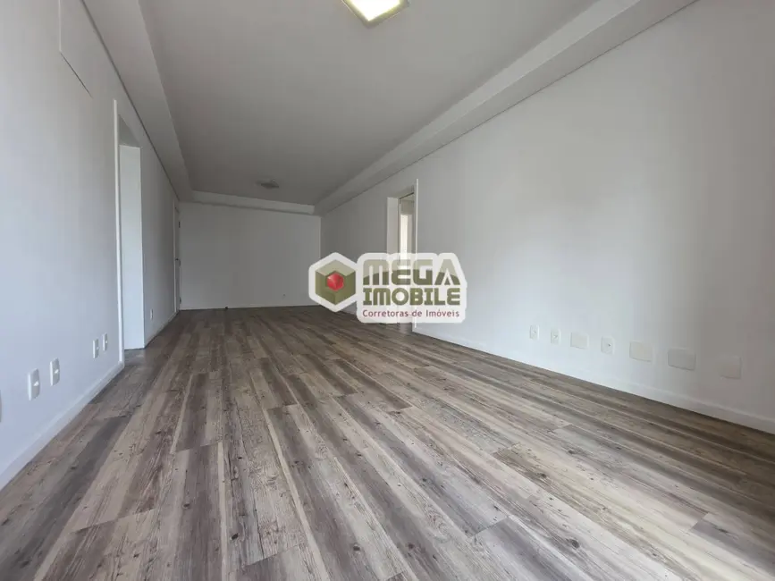 Apartamento com 3 quartos à venda, 93m2 em Centro, Florianopolis - SC - imagem 8 Foto 8 de Apartamento com 3 quartos à venda, 93m2 em Centro, Florianopolis - SC